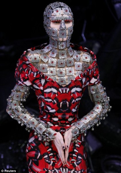 alexander-mcqueen-12