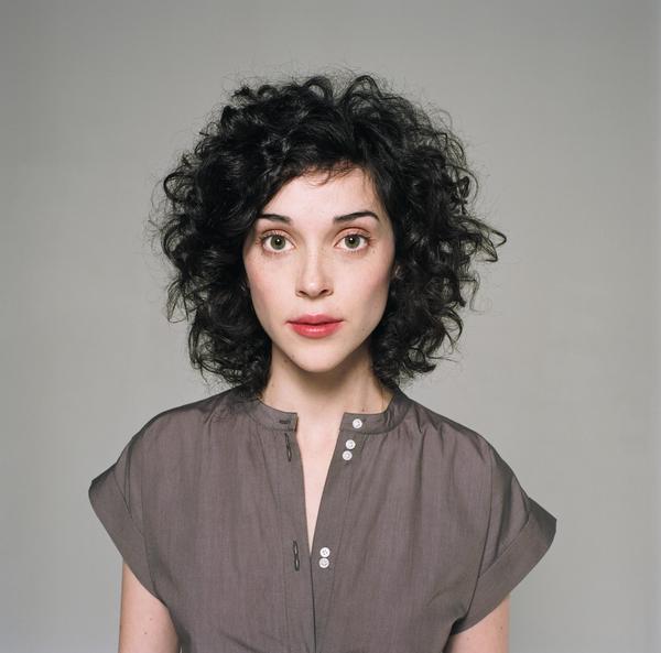 annie clark 07